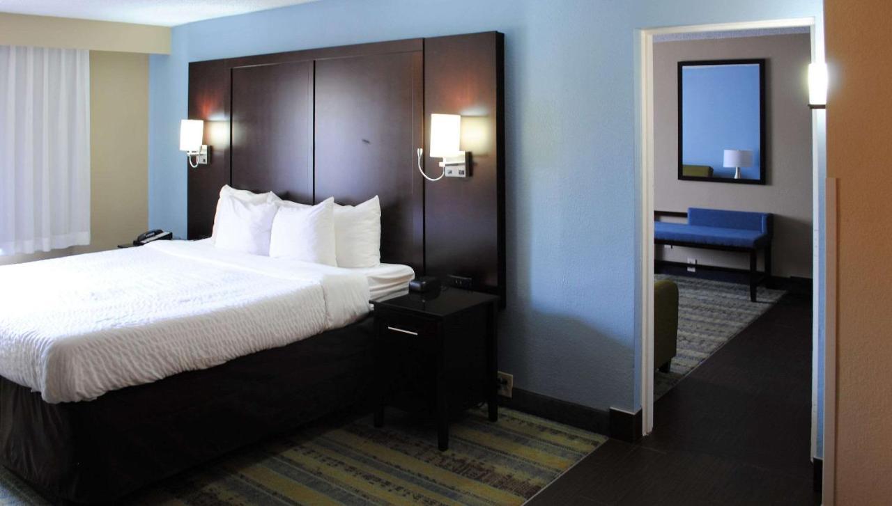 Clarion Hotel Conference Center - North Lexington Buitenkant foto
