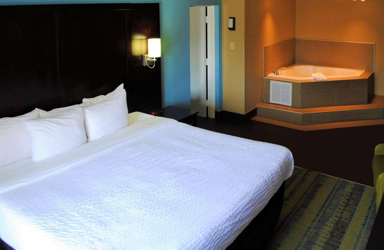 Clarion Hotel Conference Center - North Lexington Buitenkant foto