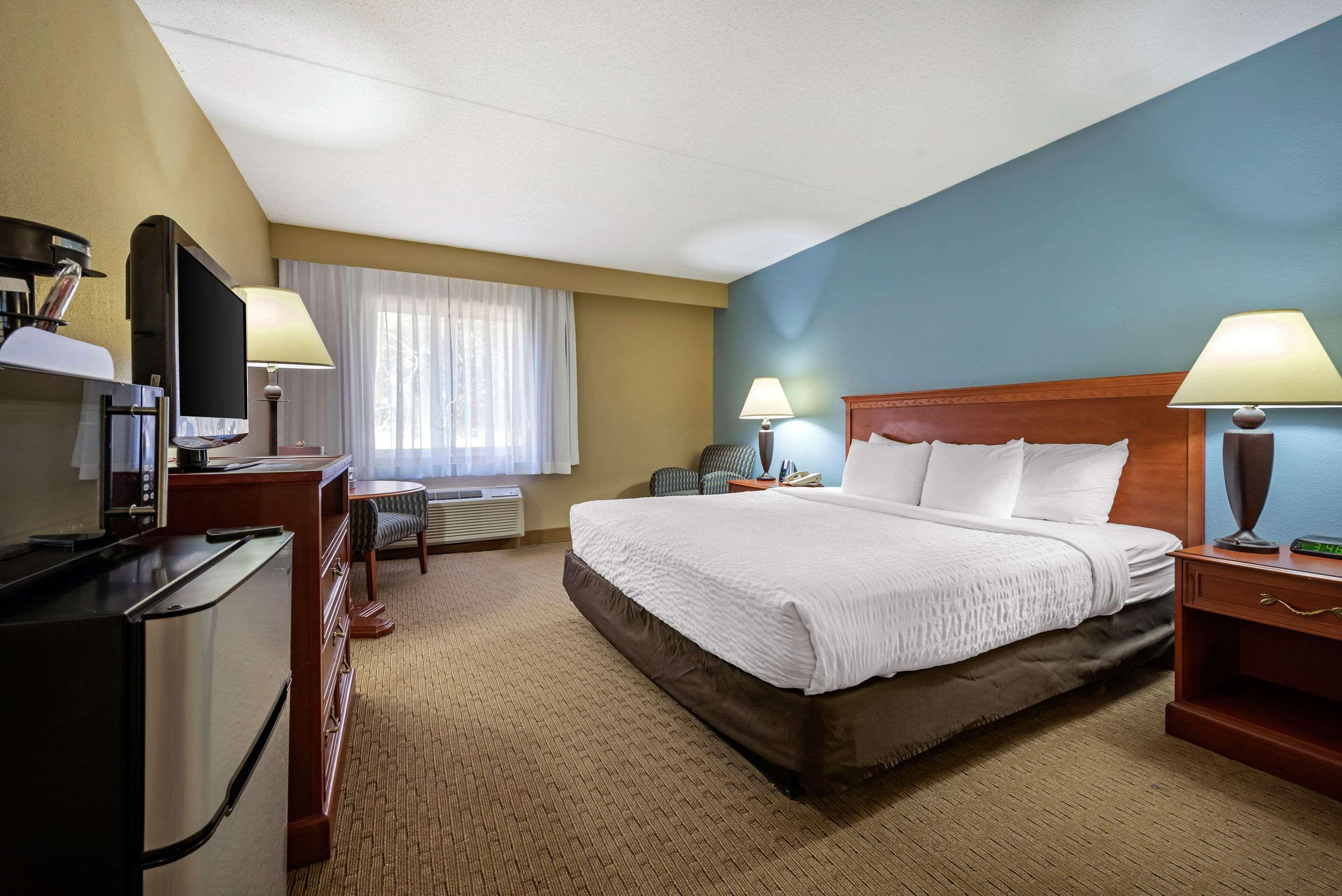 Clarion Hotel Conference Center - North Lexington Buitenkant foto