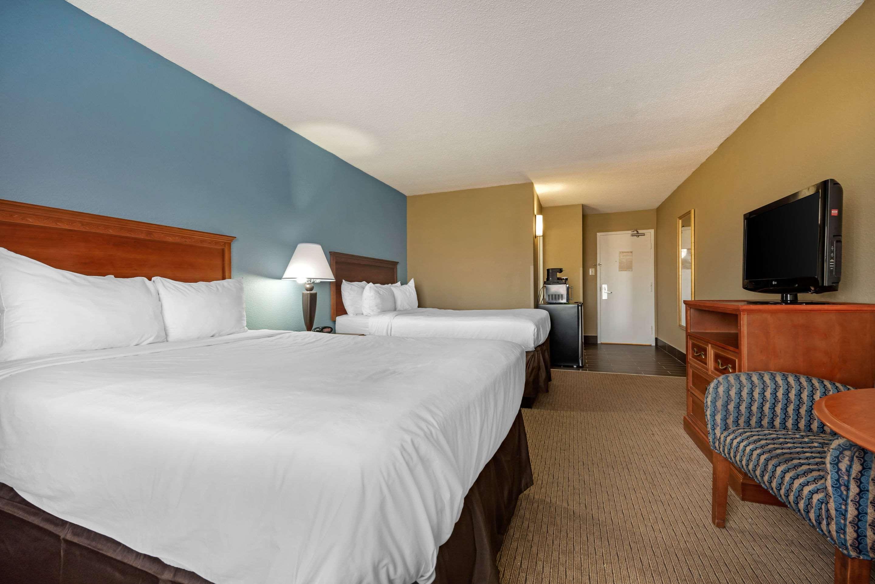 Clarion Hotel Conference Center - North Lexington Buitenkant foto