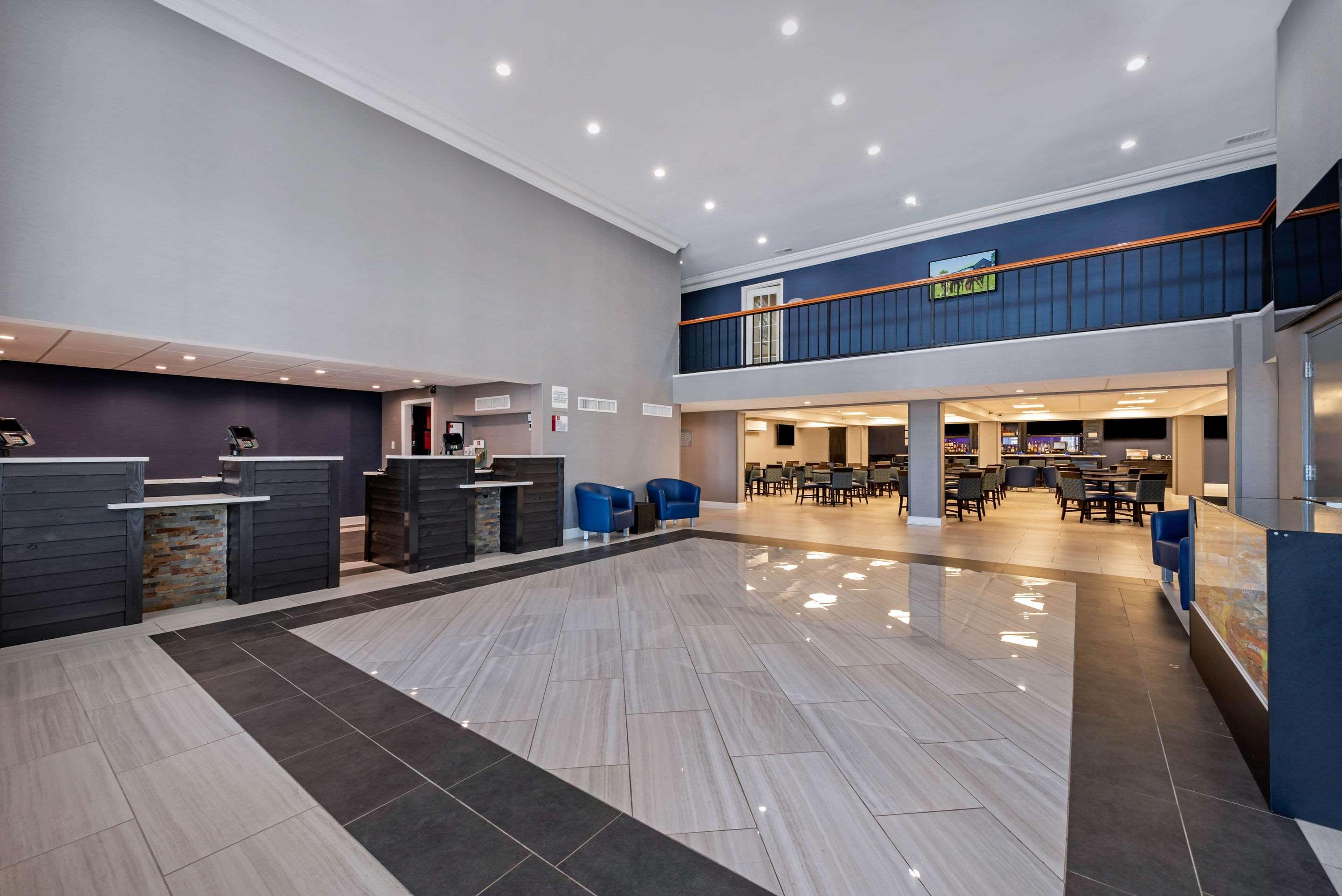 Clarion Hotel Conference Center - North Lexington Buitenkant foto
