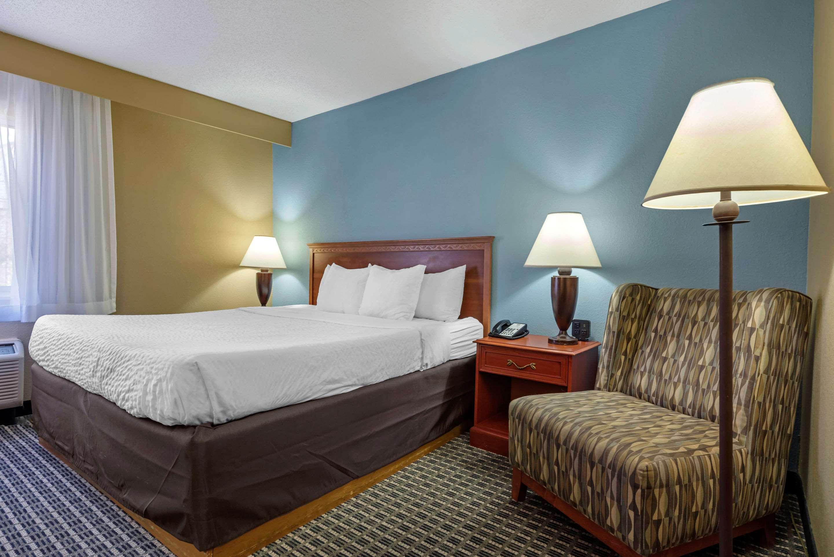 Clarion Hotel Conference Center - North Lexington Buitenkant foto