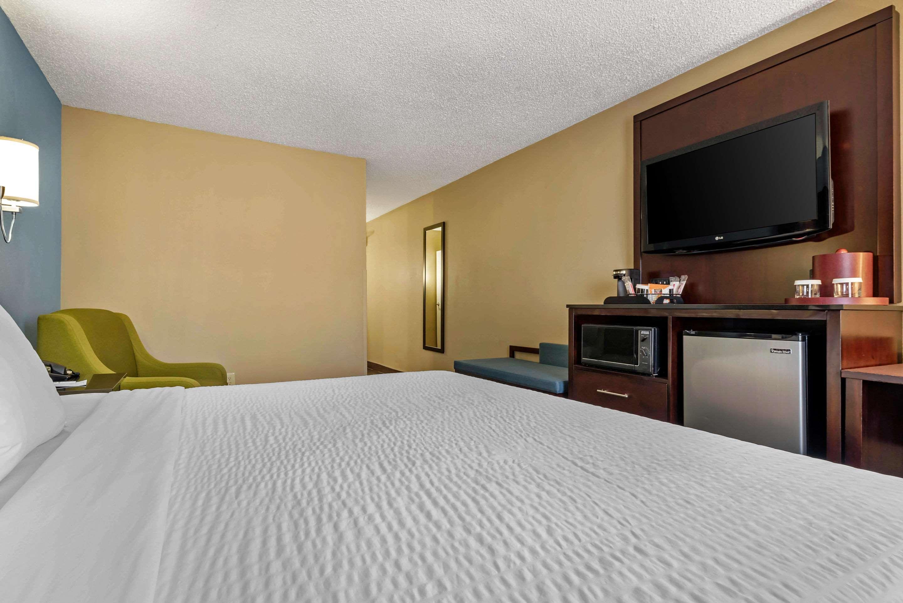 Clarion Hotel Conference Center - North Lexington Buitenkant foto