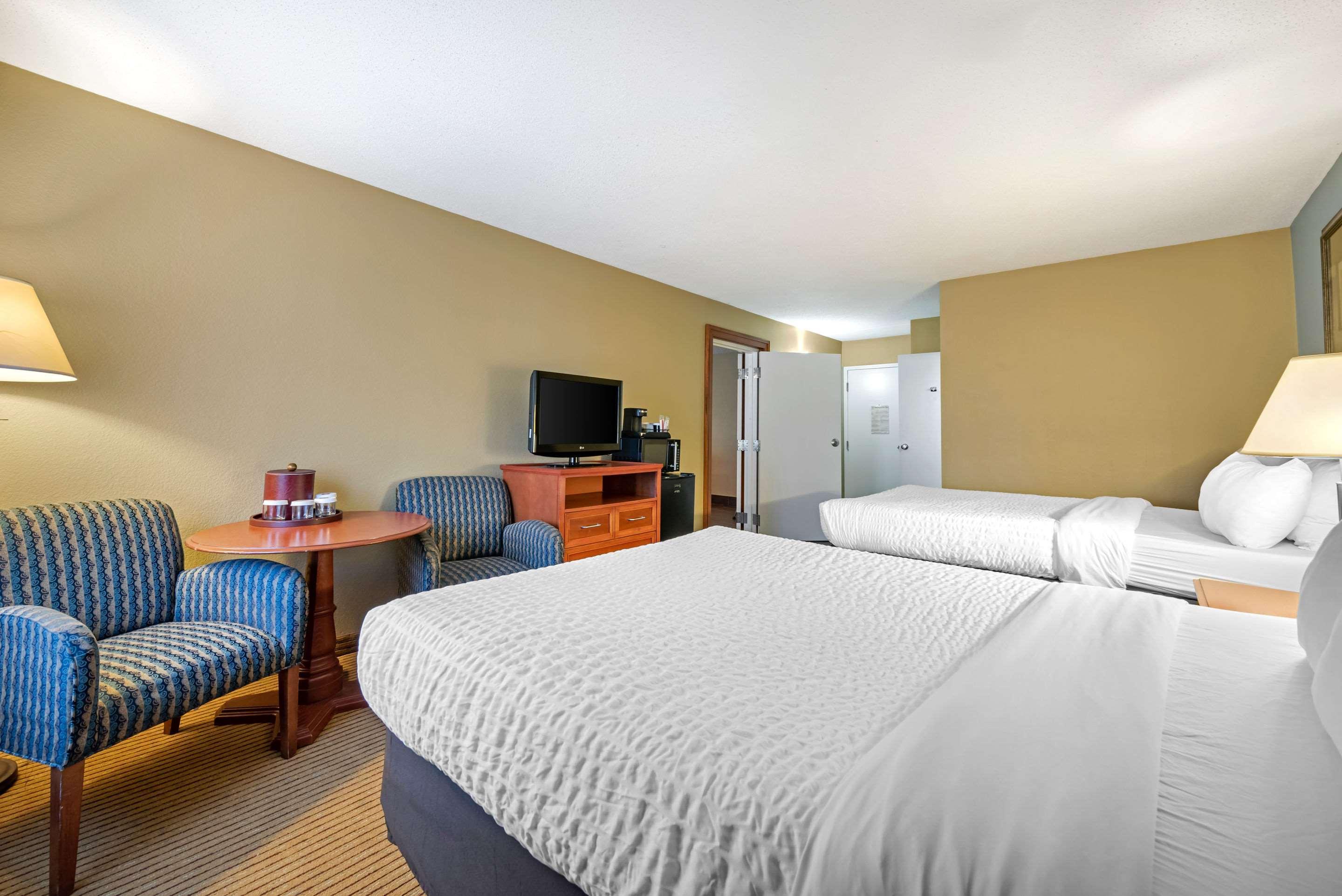 Clarion Hotel Conference Center - North Lexington Buitenkant foto